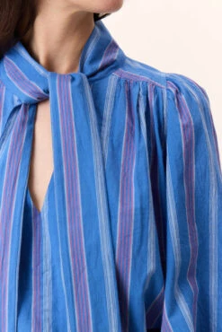 LEON & HARPER Blouse Cilian Strp 10 LEON & HARPER Blouse Cilian Strp -LEON & HARPER Shop BLOUSE CILIAN STRP BLUE 5