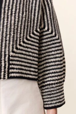 LEON & HARPER Cardigan Marvela Strp 13 LEON & HARPER Cardigan Marvela Strp -LEON & HARPER Shop CARDIGAN MARVELA STRP BLACK 4