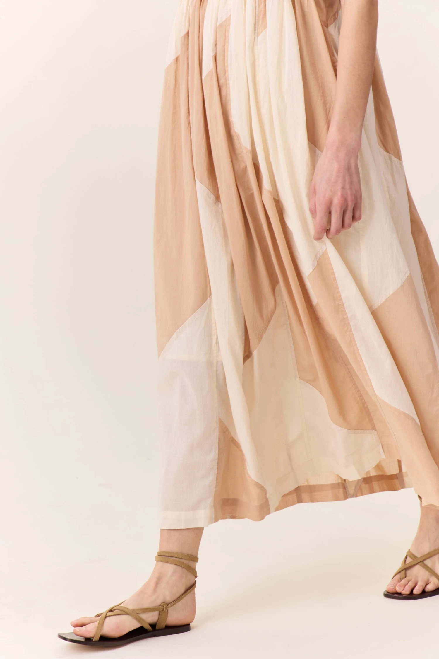 LEON & HARPER Robe Raptor Patch 2 LEON & HARPER Robe Raptor Patch - Image 2