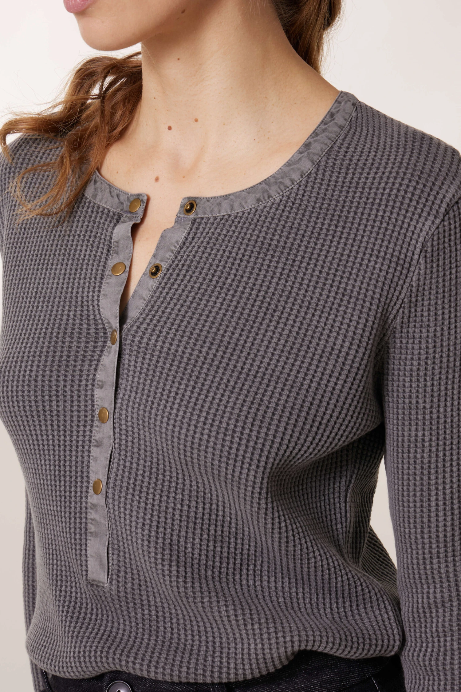 LEON & HARPER T-shirt Thaisse PLN 4 LEON & HARPER T-shirt Thaisse PLN - Image 4